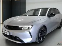 Usata Opel Astra Elegance 131 CV (96 kW) 2023 Gr1b argento diamante metallizzato Berlina