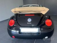 Usata VW New Beetle Cabriolet 101 CV (74 kW) 2005 Nero Cabrio