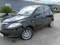 Usata Lancia Ypsilon 85 CV (62 kW) 2013 Nero Utilitaria