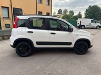 Usata Fiat Panda 4x4 S 85 CV (62 kW) 2019 Bianco Utilitaria
