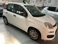 Usata Fiat Panda Lounge 69 CV (50 kW) 2015 Bianco Utilitaria