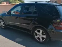Usata Mercedes ML320 224 CV (164 kW) 2007 Nero SUV