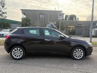 Usata Alfa Romeo Giulietta 120 CV (88 kW) 2019 Marrone Berlina