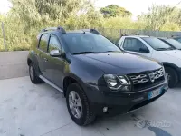 Usata Dacia Duster Prestige 109 CV (80 kW) 2015 Bluazzurro SUV
