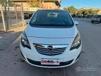 Usata Opel Meriva Cosmo 110 CV (80 kW) 2012 Bianco Monovolume
