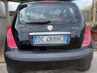 Usata Lancia Ypsilon 70 CV (51 kW) 2004 Nero Utilitaria