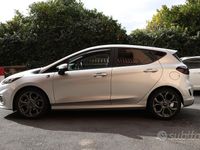 Usata Ford Fiesta ST-Line 125 CV (91 kW) 2021 Grigio Utilitaria