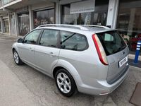 Begagnad Ford Focus 110 HK (80 kW) 2010 Silver Kombi