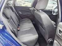 Usata Ford Fiesta 75 CV (55 kW) 2015 Blu Utilitaria