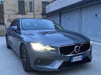 Usata Volvo V60 Business Edition 150 CV (110 kW) 2019 Station wagon