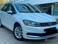 Usata VW Touran 116 CV (85 kW) 2019 Bianco Monovolume