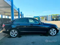 Usata Mercedes C350 Avantgarde 224 CV (164 kW) 2007 Blu Berlina