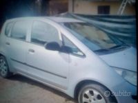 Usata Mitsubishi Colt 95 CV (69 kW) 2006 Grigio Monovolume