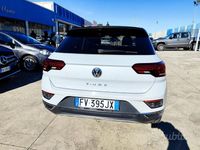 Usata VW T-Roc Advance 116 CV (85 kW) 2019 Bianco SUV