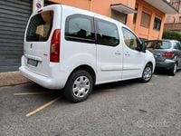 Gebraucht Peugeot Partner 92 PS (67 kW) 2011 Weiß Van / Kleinbus