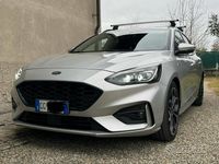 Usata Ford Focus ST-Line 120 CV (88 kW) 2021 Grigio Station wagon