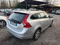 Usata Volvo V60 Momentum 115 CV (84 kW) 2014 Grigio Station wagon