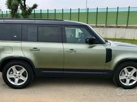 Usata Land Rover Defender Dynamic 400 CV (294 kW) 2023 Verde SUV
