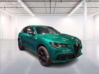 Nuova Alfa Romeo Stelvio Quadrifoglio 519 CV (381 kW) 2026 Verde metallizzato SUV