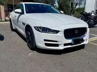 Usata Jaguar XE 179 CV (131 kW) 2017 Bianco Berlina
