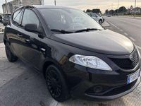 Usata Lancia Ypsilon Gold 69 CV (50 kW) 2018 Utilitaria