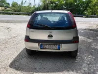 Usata Opel Corsa 58 CV (42 kW) 2001 Grigio Utilitaria