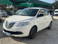 Usata Lancia Ypsilon Gold 80 CV (58 kW) 2014 Bianco Utilitaria