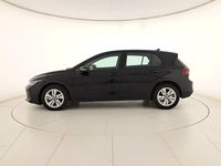 Usata VW Golf VIII Life 116 CV (85 kW) 2025 Grenadill black metallizzato Berlina