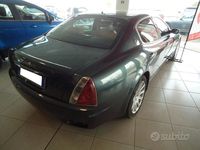 Begagnad Maserati Quattroporte 400 HK (294 kW) 2004 Grå Sedan