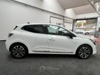 Usata Renault Clio V 94 CV (69 kW) 2024 Bianco Berlina