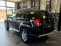Usata Dacia Duster Lauréate 110 CV (80 kW) 2011 Nero SUV