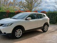 Gebraucht Nissan Qashqai Acenta 110 PS (80 kW) 2016 Weiß SUV
