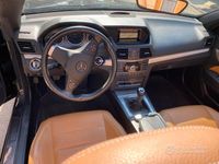 Usata Mercedes E200 2010 Nero Cabrio