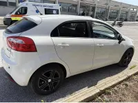Usata Kia Rio 75 CV (55 kW) 2012 Berlina