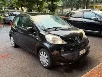 Usata Peugeot 107 68 CV (50 kW) 2005 Utilitaria