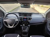 Usata Lancia Ypsilon S 95 CV (69 kW) 2017 Argento Utilitaria