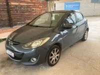 Usata Mazda 2 Trendy 75 CV (55 kW) 2011 Gray Utilitaria
