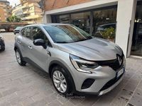 Usata Renault Captur Zen 101 CV (74 kW) 2022 Grigio SUV