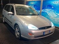 Usata Ford Focus Trend 101 CV (74 kW) 2000 Grigio Station wagon
