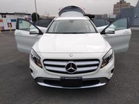 Usata Mercedes GLA200 136 CV (100 kW) 2015 Argento SUV