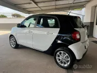 Usata Smart ForFour Passion 71 CV (52 kW) 2015 Bianco Utilitaria