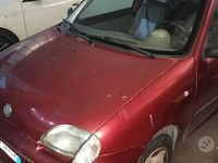 Usata Fiat Seicento Active 54 CV (39 kW) 2005 Rosso Utilitaria