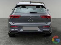 Usata VW Golf VIII Style 131 CV (96 kW) 2022 Grigio Utilitaria