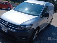 Usata VW Caddy 110 CV (80 kW) 2016 Grigio Monovolume
