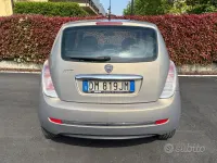Usata Lancia Ypsilon 60 CV (44 kW) 2008 Beige Utilitaria