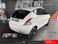 Usata Lancia Ypsilon 80 CV (58 kW) 2015 Bianco Utilitaria