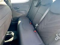 Usata Lancia Ypsilon Gold 69 CV (50 kW) 2021 Bianco Utilitaria