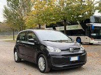Usata VW up! move up! 65 CV (47 kW) 2021 Nero Utilitaria