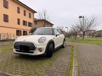 Usata Mini One D 95 CV (69 kW) 2016 Beige Utilitaria