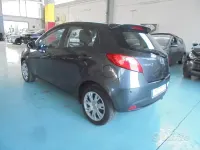 Usata Mazda 2 Energy 75 CV (55 kW) 2014 Grigio Berlina